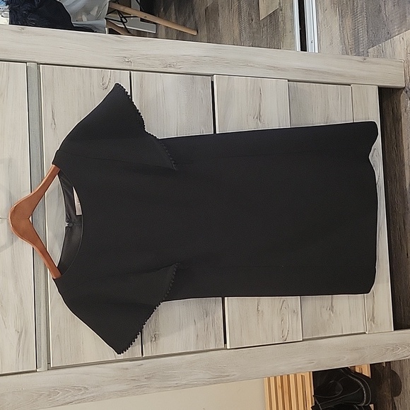 Loft, Black mini dress, cap flutter sleeve, size 2P - Picture 3 of 4